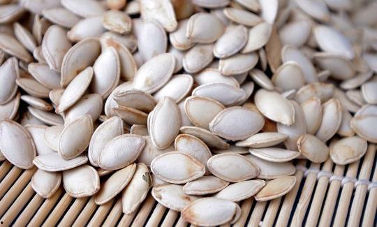 胃病可以吃哈咪瓜吗,胃病患者适宜食用哈咪瓜的饮食建议