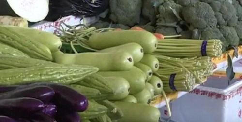 大姨带货吃瓜,揭秘网红带货背后的秘密