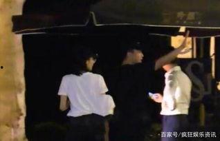 吃瓜冯小刚郑恺,吃瓜群众围观冯小刚与郑恺的精彩互动