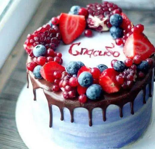 带你吃瓜解说奇怪蛋糕